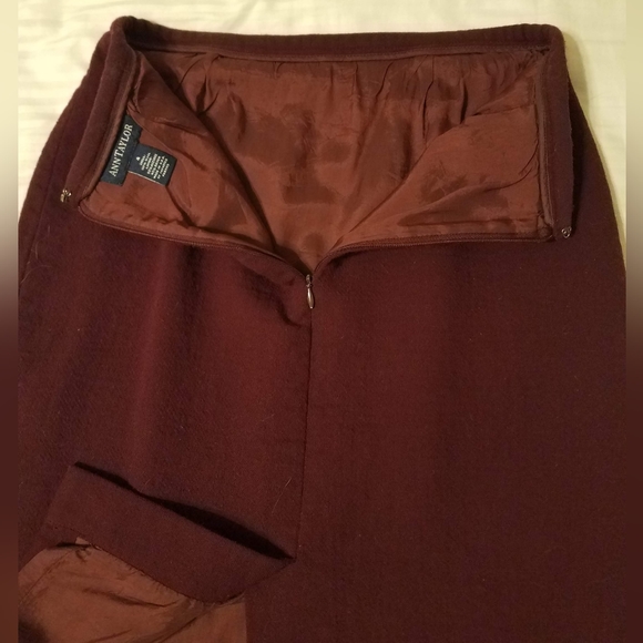 Ann Taylor Vintage 100% Wool Maroon Pencil Skirt - Sz 4 - Picture 4 of 5